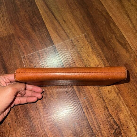 Fossil Tan Leather Clutch - Picture 4 of 6